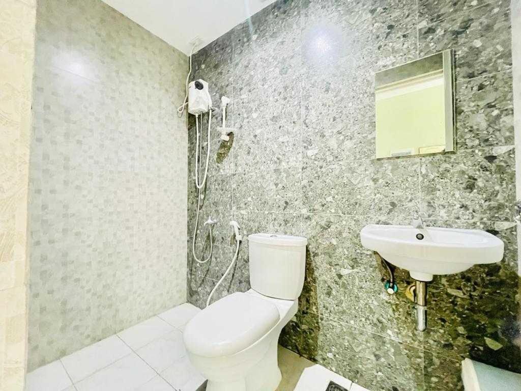 Oyo 1008 Armond Bed And Breakfast Lapu-Lapu City Eksteriør billede